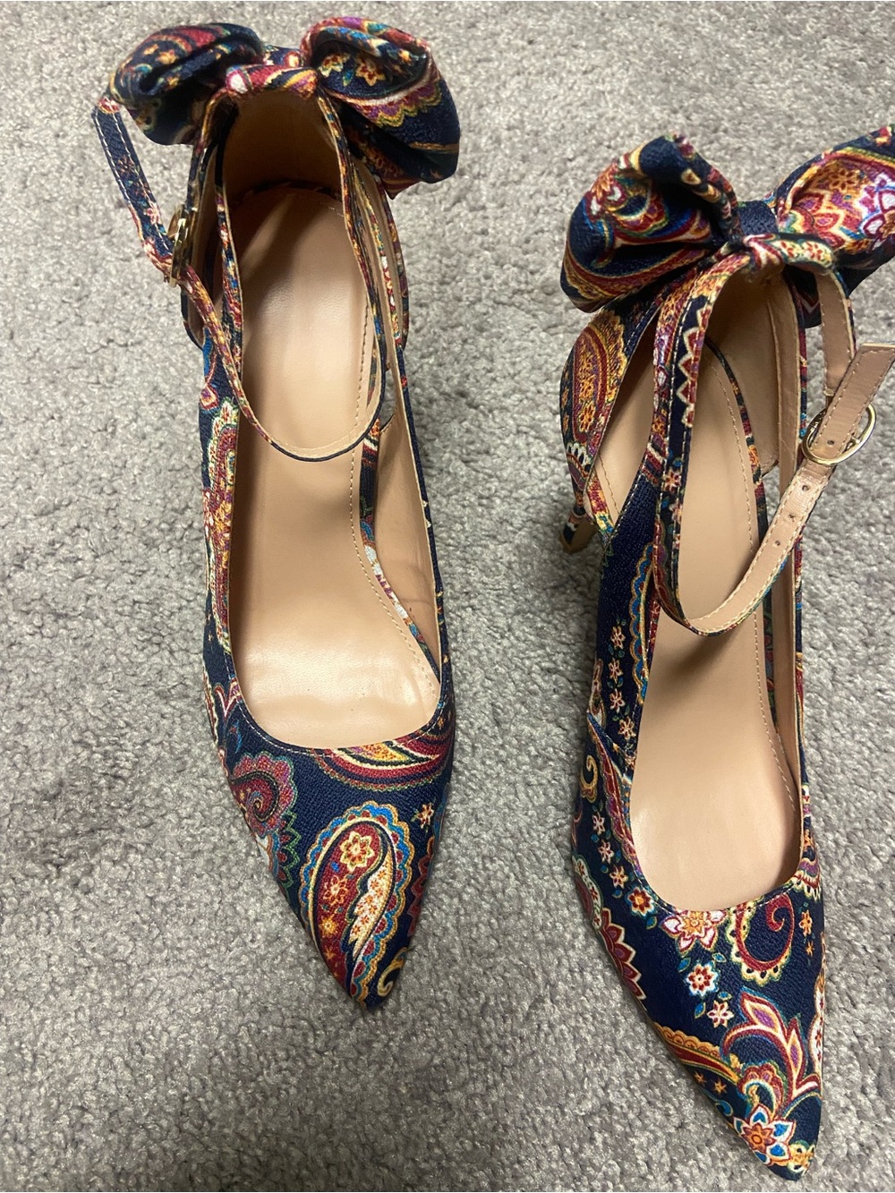 Beautiful heels size 7